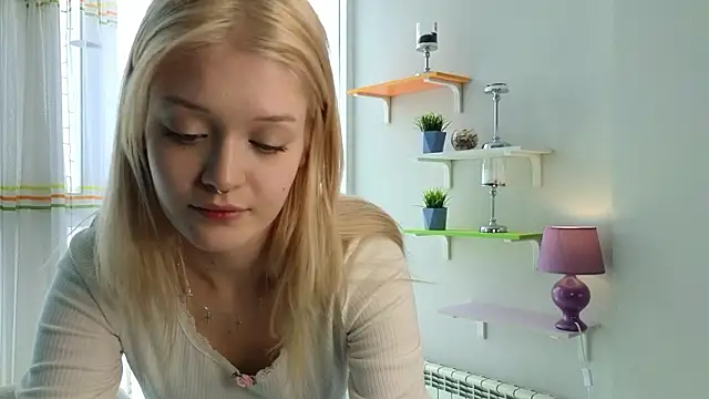 TaraBomstad online show from 02/28/26, 09:10