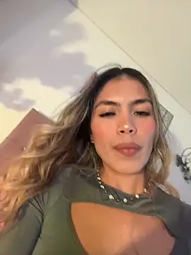 Snapshot of soffia_7 chatting on 03/08/26, 04:16 soffia 7 online show from 03/08/26, 04:16