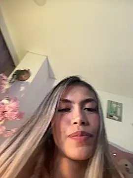 Snapshot of soffia_7 chatting on 03/10/26, 03:00 soffia 7 online show from 03/10/26, 03:00