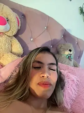 Snapshot of soffia_7 chatting on 03/12/26, 01:12 soffia 7 online show from 03/12/26, 01:12