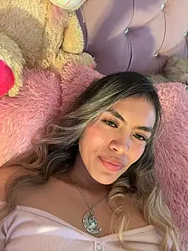 Snapshot of soffia_7 chatting on 03/21/26, 08:19 soffia 7 online show from 03/21/26, 08:19