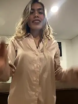 Snapshot of soffia_7 chatting on 03/23/26, 04:27 soffia 7 online show from 03/23/26, 04:27