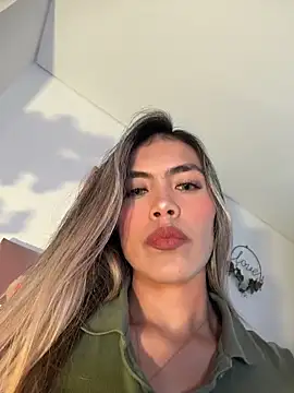 Snapshot of soffia_7 chatting on 03/24/26, 03:22 soffia 7 online show from 03/24/26, 03:22