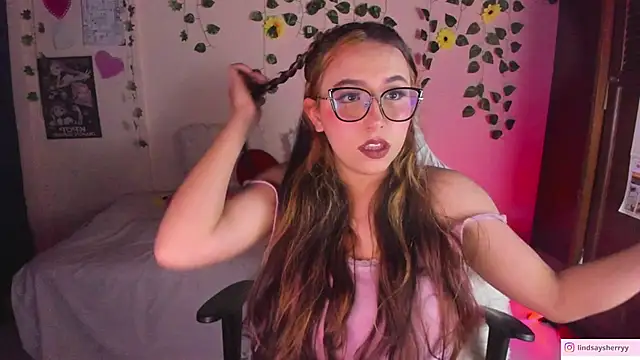 Snapshot of Hanna_Tm chatting on 04/17/26, 03:09 Hanna Tm online show from 04/17/26, 03:09