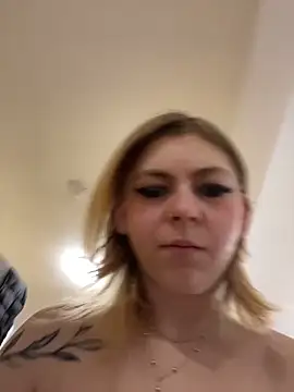 Milli-Kiss online show from 02/13/26, 10:44