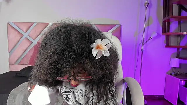 Tamia 25 online show from 04/17/26, 08:23