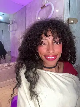 Snapshot of Tamia_25 chatting on 05/14/26, 08:37 Tamia 25 online show from 05/14/26, 08:37