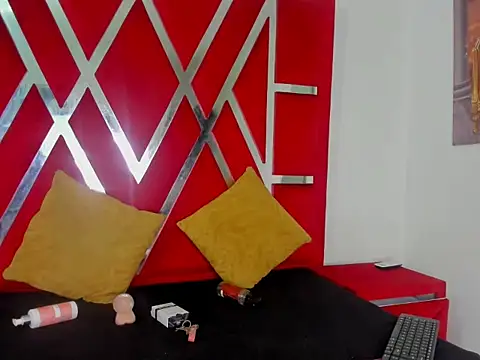 Snapshot of Mia_scandark chatting on 04/14/26, 05:13 Mia scandark online show from 04/14/26, 05:13