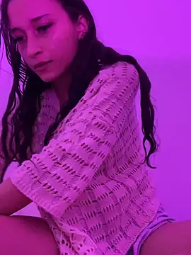 candy deluxe online show from 04/28/26, 04:17