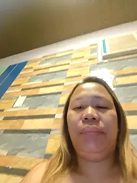 squirtshantal online show from 04/14/26, 01:11