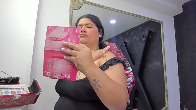 Snapshot of DarkReed chatting on 02/15/26, 03:58 DarkReed online show from 02/15/26, 03:58