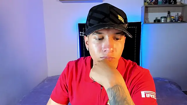 Snapshot of Jhony_rayder chatting on 02/12/26, 01:33 Jhony rayder online show from 02/12/26, 01:33