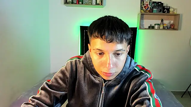 Snapshot of Jhony_rayder chatting on 02/13/26, 12:06 Jhony rayder online show from 02/13/26, 12:06