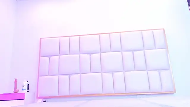 Violetta-foxx online show from 03/02/26, 07:32