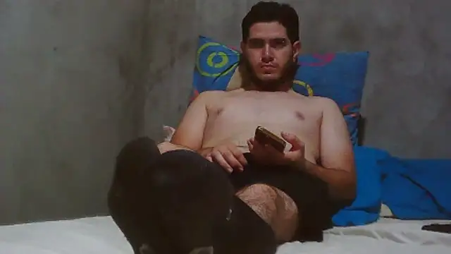 Snapshot of Master_977 chatting on 02/18/26, 10:17 Master 977 online show from 02/18/26, 10:17