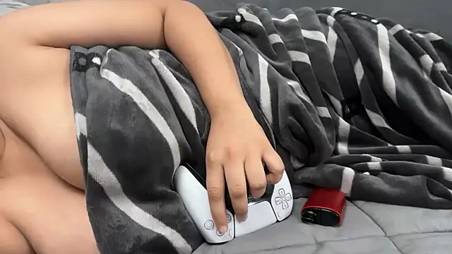 hugeindiantitties online show from 03/05/26, 07:32