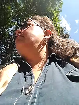 Snapshot of _Saraqueen chatting on 02/26/26, 03:00 Saraqueen online show from 02/26/26, 03:00