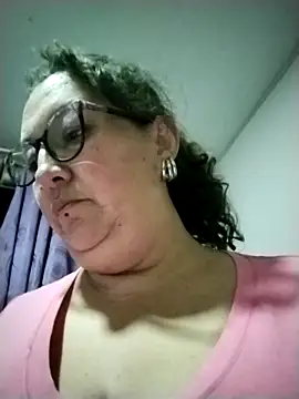 Snapshot of _Saraqueen chatting on 03/03/26, 01:34 Saraqueen online show from 03/03/26, 01:34