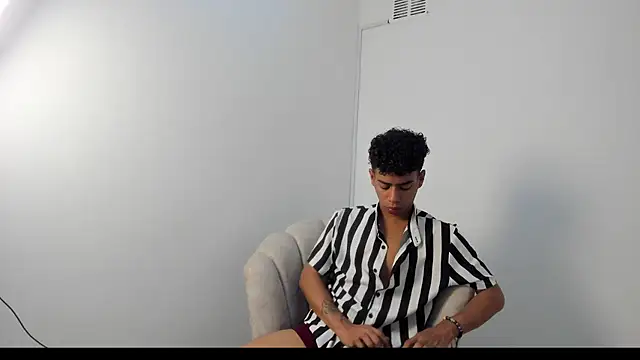 alexx cum18 online show from 06/17/26, 01:56