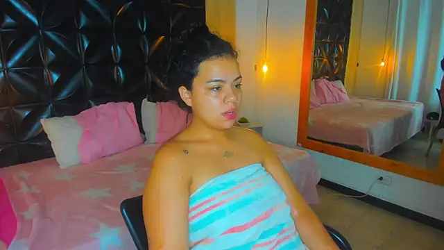 Veyra sereny online show from 05/22/26, 06:02