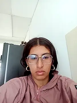 Esperanza  hot online show from 02/14/26, 07:10