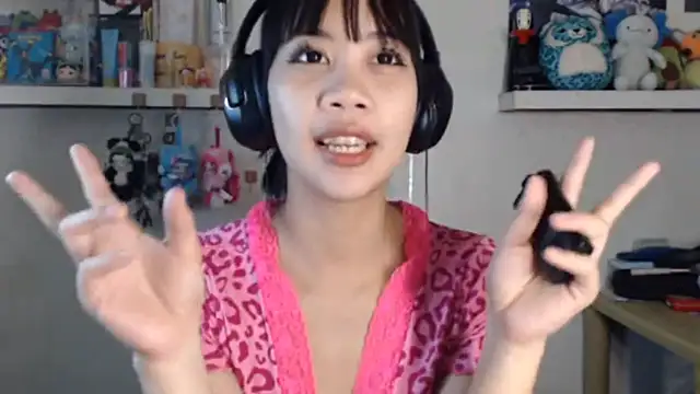 Snapshot of GloryKulikowski chatting on 03/09/26, 02:15 GloryKulikowski online show from 03/09/26, 02:15