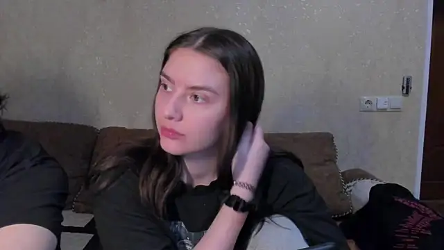 Snapshot of love_lina_muuur chatting on 02/21/26, 06:31 love lina muuur online show from 02/21/26, 06:31