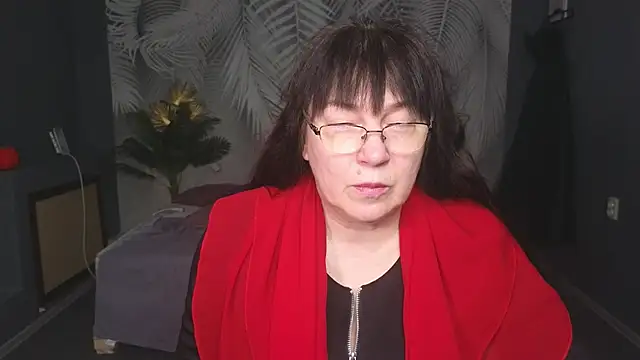 Tori Twirl online show from 02/25/26, 06:56