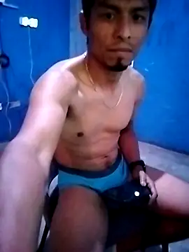 Snapshot of URALZERO420CLOUDS chatting on 04/01/26, 07:31 URALZERO420CLOUDS online show from 04/01/26, 07:31