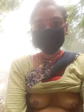 Snapshot of Seenu---Thakur chatting on 07/14/26, 07:24 Seenu---Thakur online show from 07/14/26, 07:24