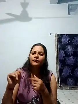 Anushka Singh0 online show from 02/17/26, 06:54