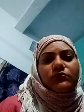 Anushka Singh0 online show from 02/18/26, 02:18