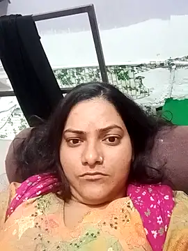 Anushka Singh0 online show from 02/25/26, 10:36