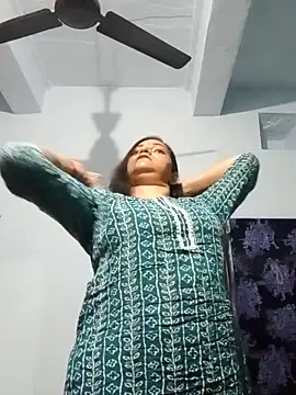 Anushka Singh0 online show from 03/11/26, 01:17