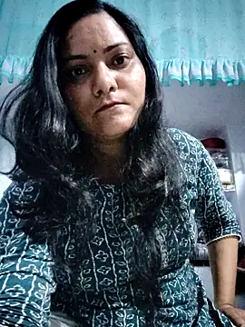 Anushka Singh0 online show from 03/29/26, 05:24