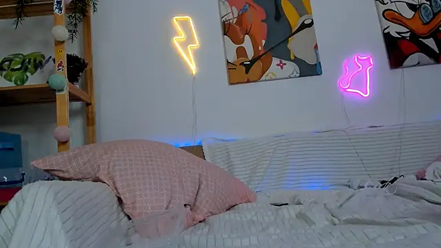 Ophelia Jay online show from 03/02/26, 07:15