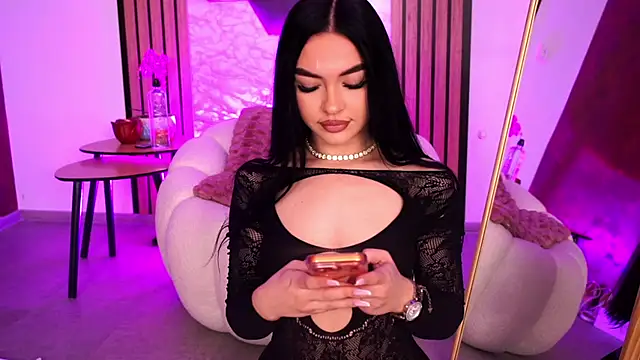 Snapshot of SashaLorrenz chatting on 03/27/26, 08:26 SashaLorrenz online show from 03/27/26, 08:26