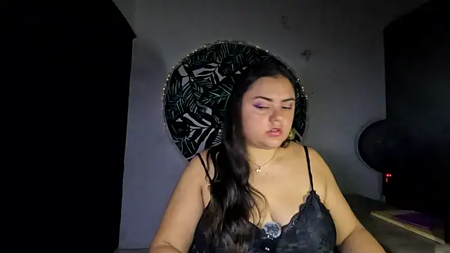 AzaraOnyx online show from 05/16/26, 03:00