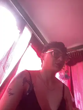 Snapshot of bloomroma chatting on 04/09/26, 02:22 bloomroma online show from 04/09/26, 02:22