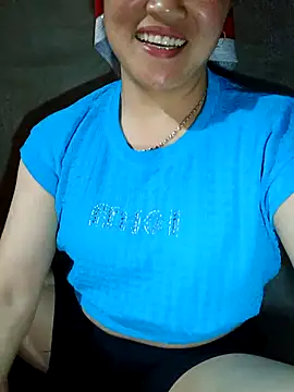Snapshot of nelina_12345 chatting on 05/03/26, 04:02 nelina 12345 online show from 05/03/26, 04:02