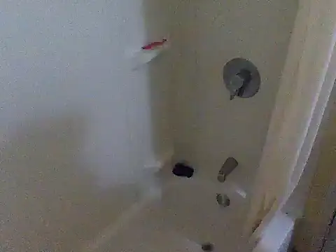 Snapshot of issyamazin chatting on 03/15/26, 12:27 issyamazin online show from 03/15/26, 12:27