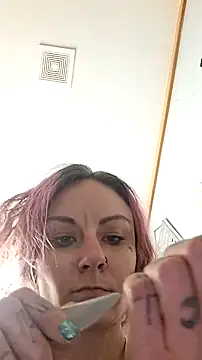 Snapshot of issyamazin chatting on 03/28/26, 10:59 issyamazin online show from 03/28/26, 10:59