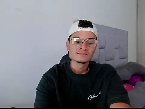 FredericSloan online show from 02/24/26, 08:51