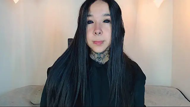 Snapshot of alien_eyes09 chatting on 03/05/26, 02:07 alien eyes09 online show from 03/05/26, 02:07