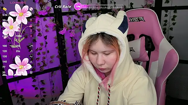 Snapshot of kitsune_little chatting on 03/09/26, 09:19 kitsune little online show from 03/09/26, 09:19