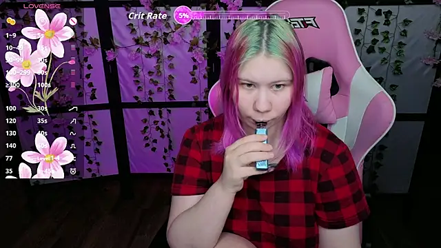 Snapshot of kitsune_little chatting on 03/29/26, 09:37 kitsune little online show from 03/29/26, 09:37