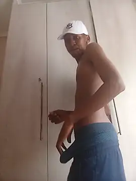 Leroyhotess online show from 02/16/26, 08:32