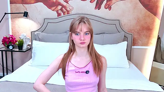 Snapshot of ElfieWhite chatting on 03/21/26, 03:15 ElfieWhite online show from 03/21/26, 03:15