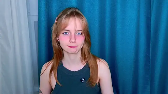 Snapshot of ElfieWhite chatting on 07/28/26, 11:37 ElfieWhite online show from 07/28/26, 11:37