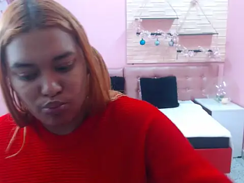 Snapshot of Alicefetishxxx chatting on 04/06/26, 12:39 Alicefetishxxx online show from 04/06/26, 12:39